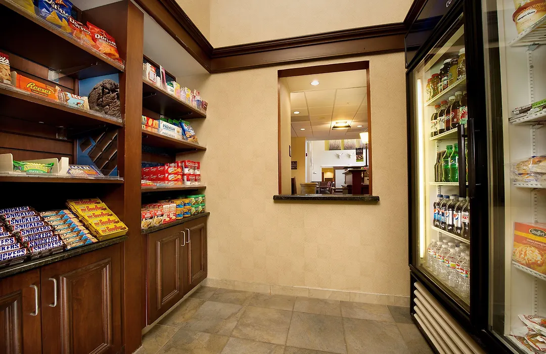 Hampton Inn And Suites San Antonio Airport-1